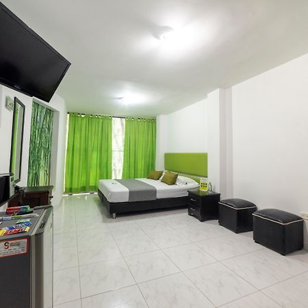 Hotel Paradise Lleras Medellín Kültér fotó