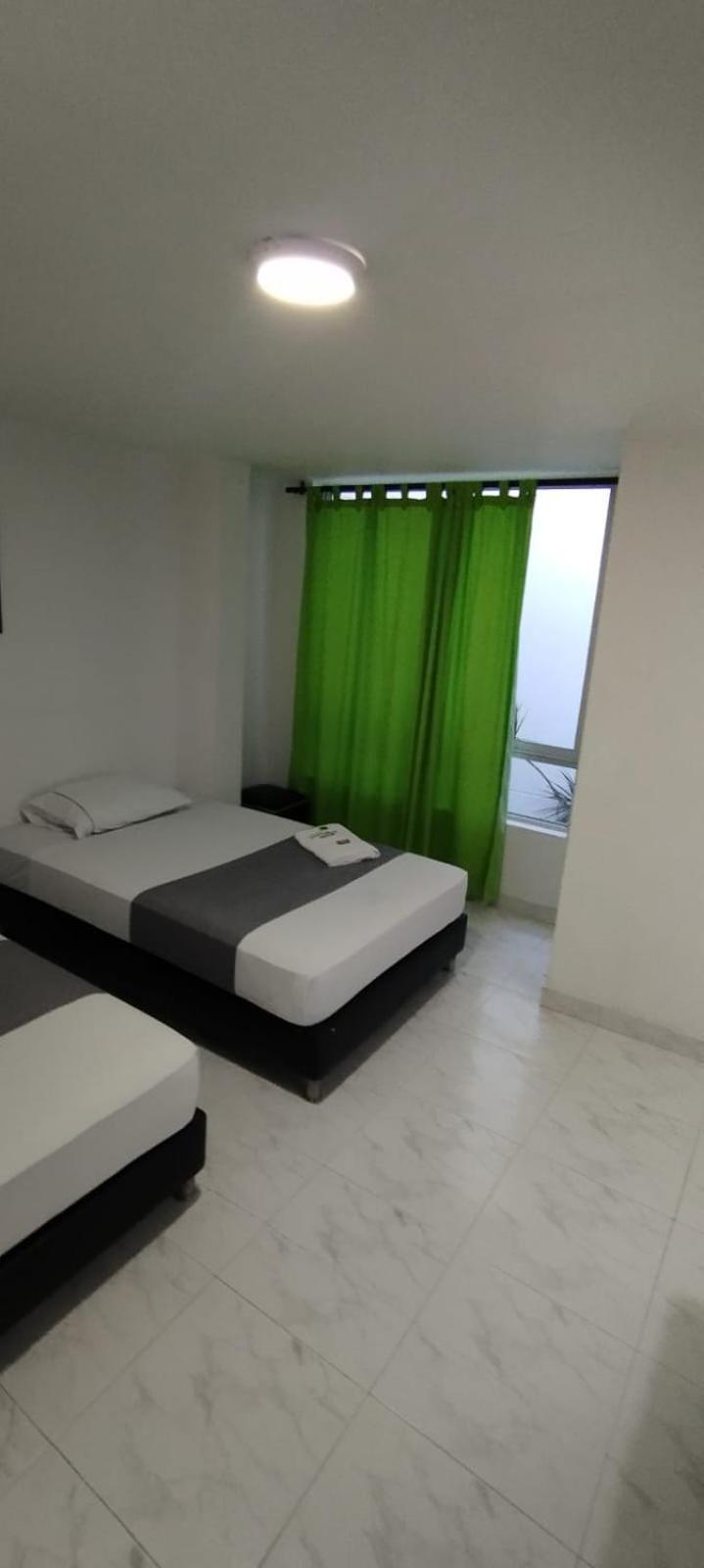 Hotel Paradise Lleras Medellín Kültér fotó