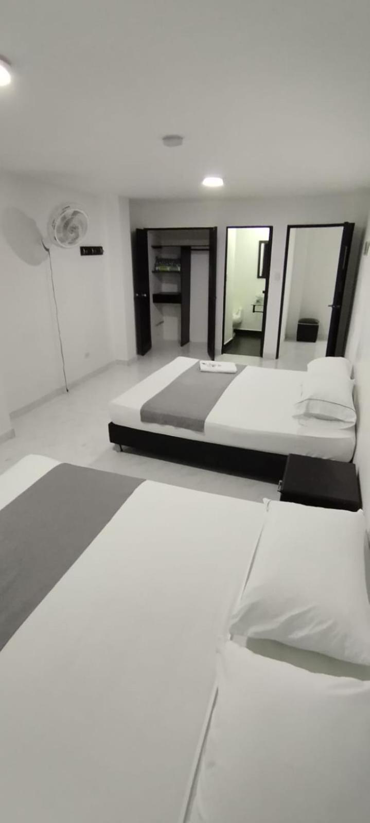 Hotel Paradise Lleras Medellín Kültér fotó