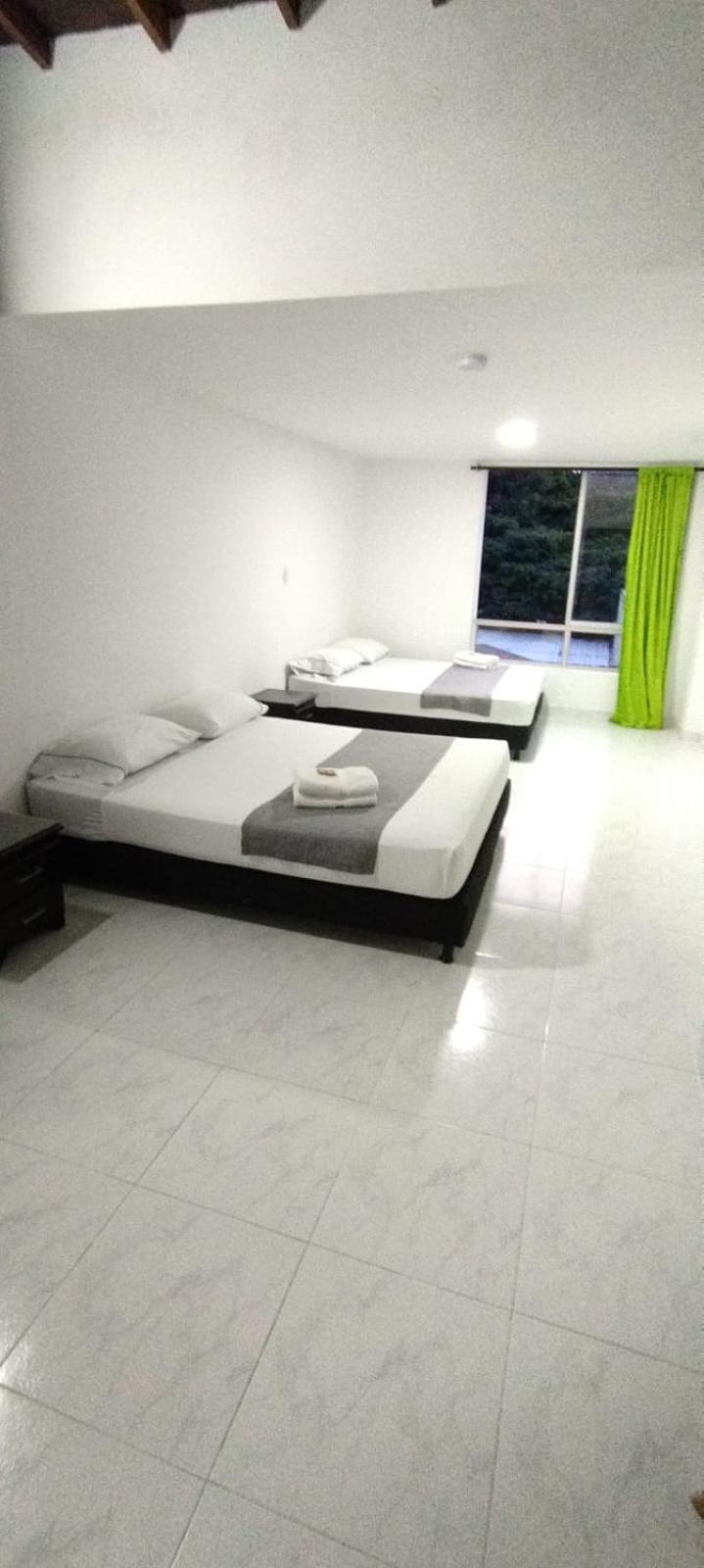 Hotel Paradise Lleras Medellín Kültér fotó