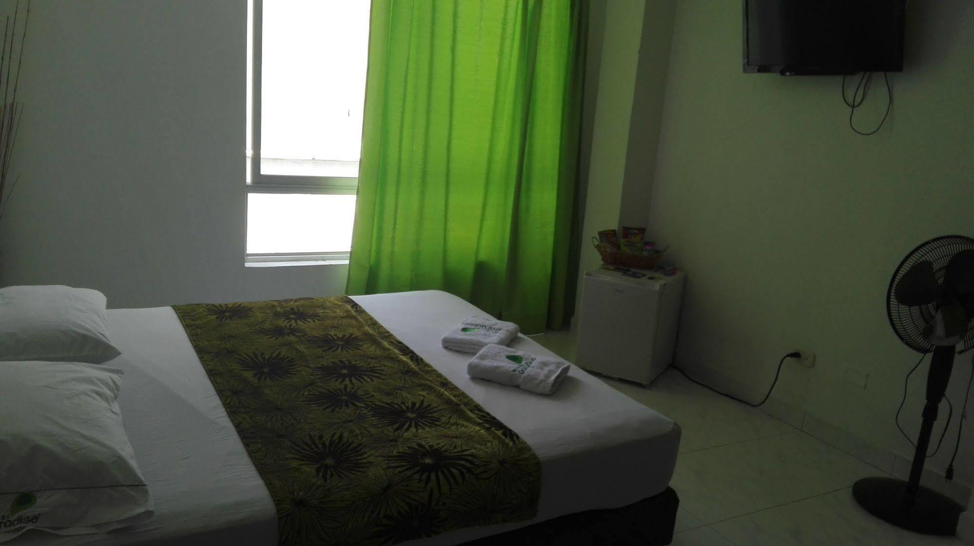 Hotel Paradise Lleras Medellín Kültér fotó