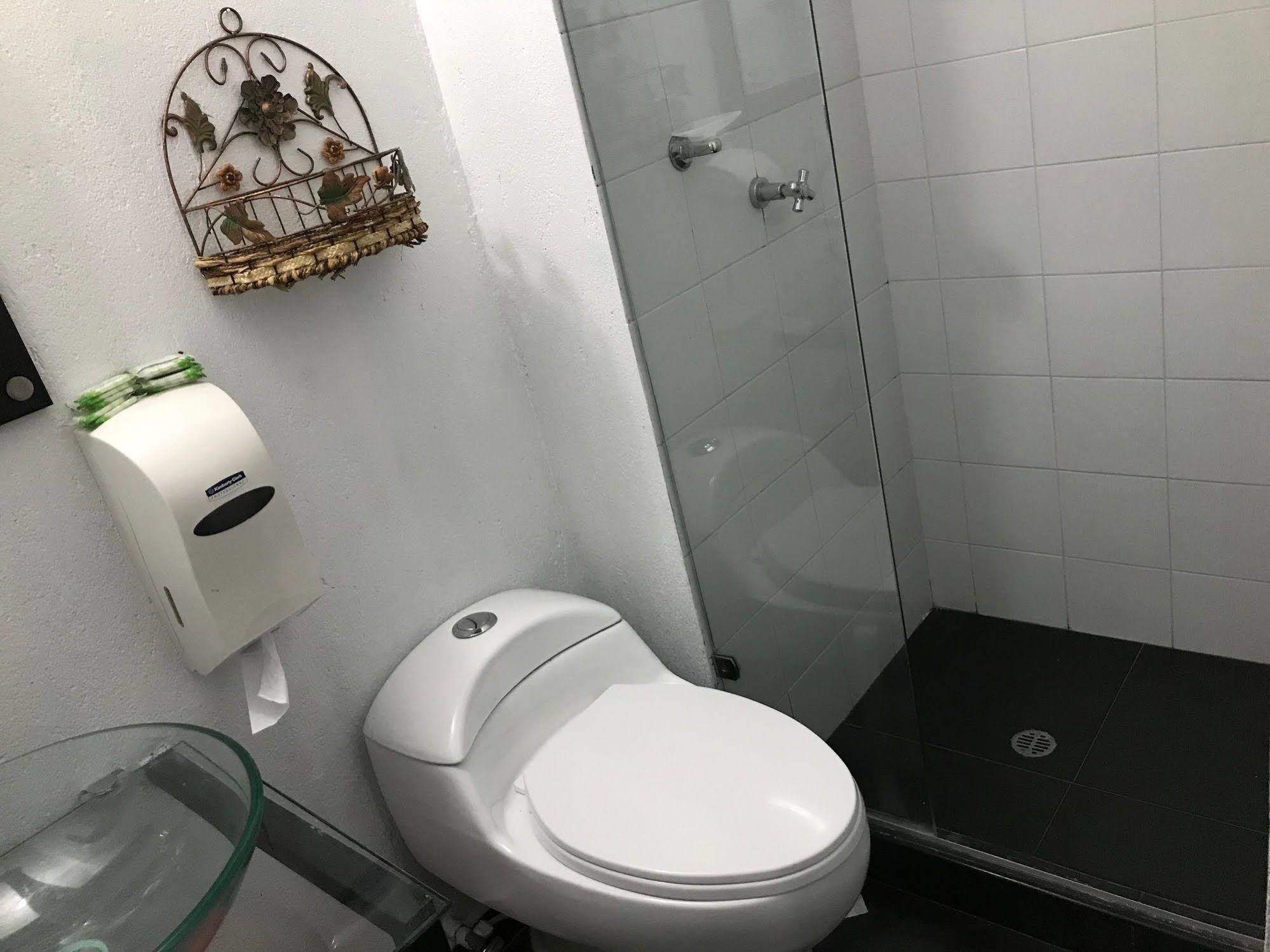 Hotel Paradise Lleras Medellín Kültér fotó