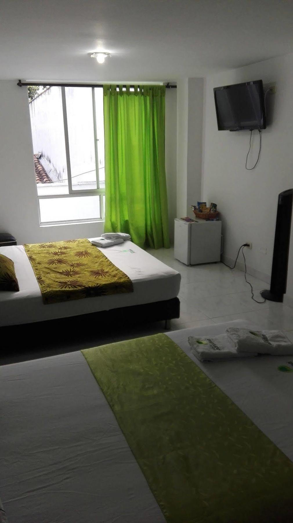 Hotel Paradise Lleras Medellín Kültér fotó