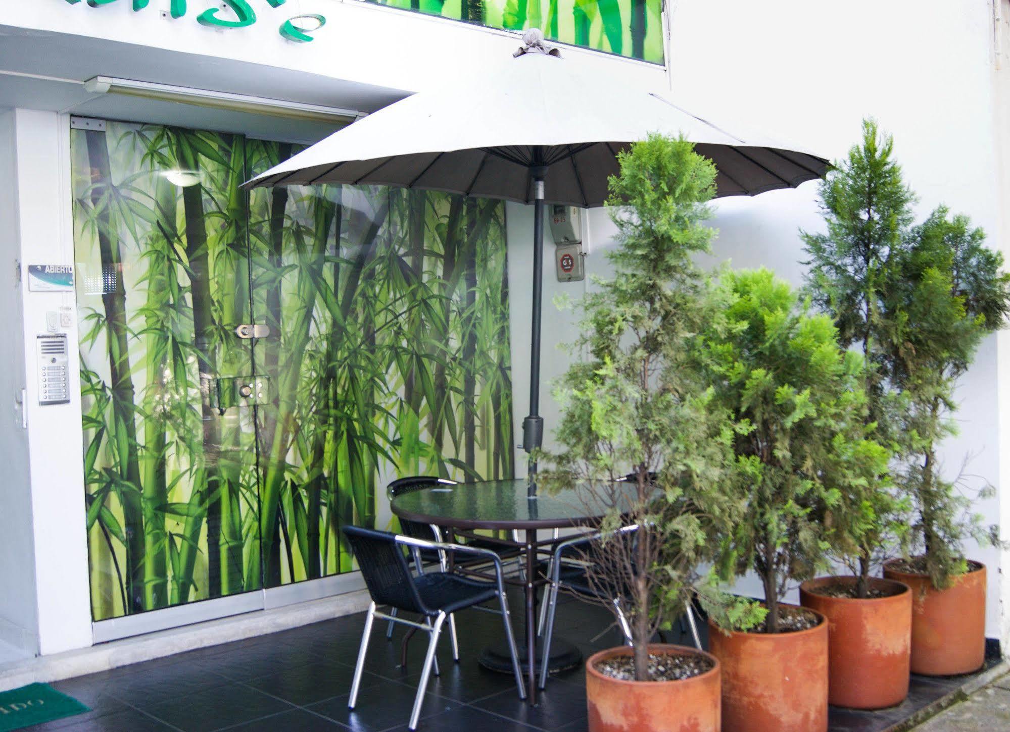 Hotel Paradise Lleras Medellín Kültér fotó