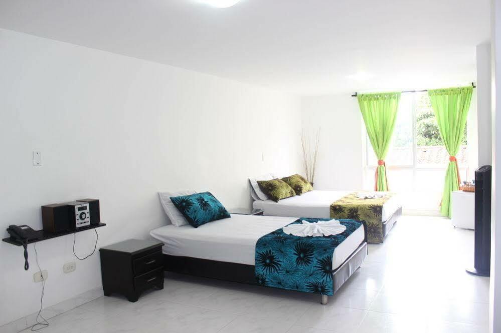 Hotel Paradise Lleras Medellín Kültér fotó
